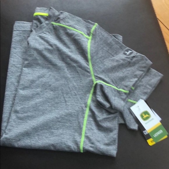 New with tags John Deere t-shirt size large - Picture 4 of 4